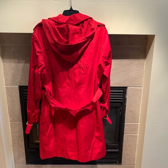 Omg love love this trench - Picture 10 of 11